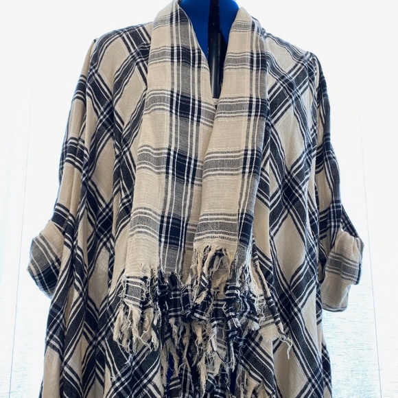 PLAID FRINGE CARDIGAN - Picture 5 of 8